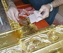 gold-leaf-printing gold-leaf-printing